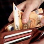 Ανατροπές έρχονται στα επιδόματα
