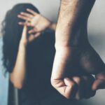 Πάτρα: Με παρελθόν ο επιχειρηματίας που έδερνε τη 16χρονη σύντροφό του