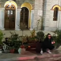 Το έθιμο της «κλοπής» των Μάηδων στα Καλάβρυτα ΦΩΤΟ