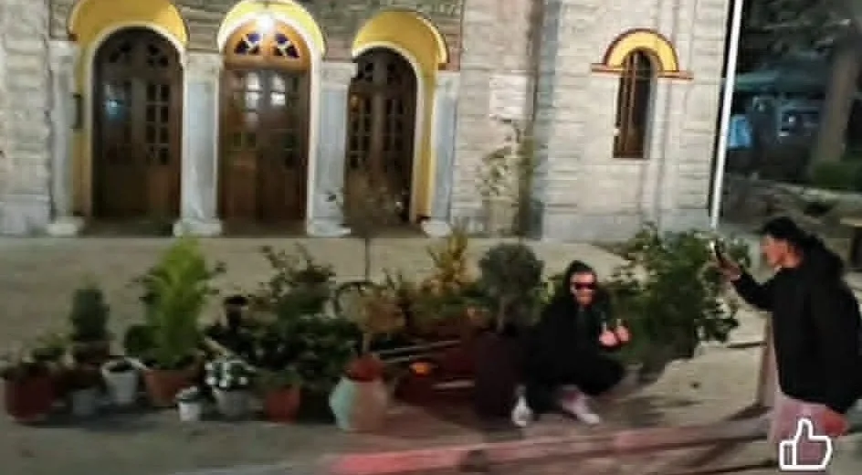 Το έθιμο της «κλοπής» των Μάηδων στα Καλάβρυτα ΦΩΤΟ