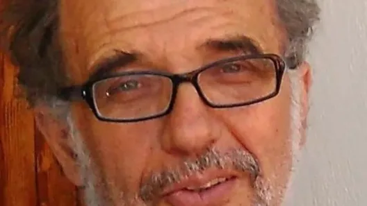 «Το πτυχίο που έλειπε η όταν ο Κρούεζας θέλησε να γίνει υπουργός»