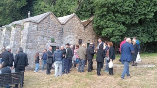 Η Ανάληψη του Σωτήρος, στον Σπηλαιώδη ναό Καστριών Καλαβρύτων ΦΩΤΟ 37 Η Ανάληψη του Σωτήρος, στον Σπηλαιώδη ναό Καστριών Καλαβρύτων ΦΩΤΟ