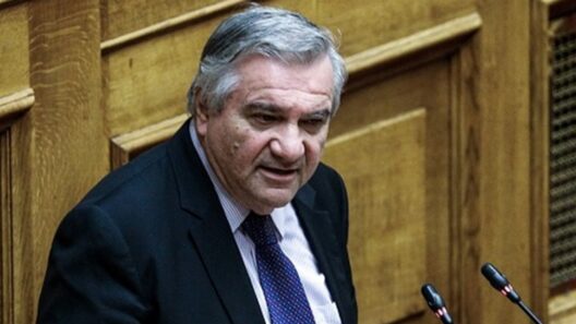 Παραίτηση Χάρη Καστανίδη από το ΠΑΣΟΚ - Βαριές κατηγορίες κατά Ανδρουλάκη