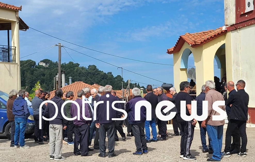 Ηλεία: Ράγισαν καρδιές στο «αντίο» του 13χρονου Κωνσταντίνου - Η ανάρτηση της μητέρας πριν την κηδεία ΦΩΤΟ
