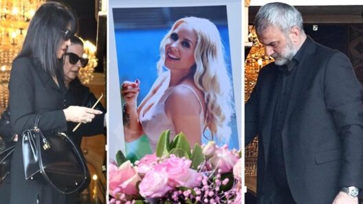 «Καλώς το λουλούδι μου»: Σπαραγμός στην κηδεία της Μαστροκώστα - Το λευκό φέρετρο ΦΩΤΟ 39 «Καλώς το λουλούδι μου»: Σπαραγμός στην κηδεία της Μαστροκώστα - Το λευκό φέρετρο ΦΩΤΟ
