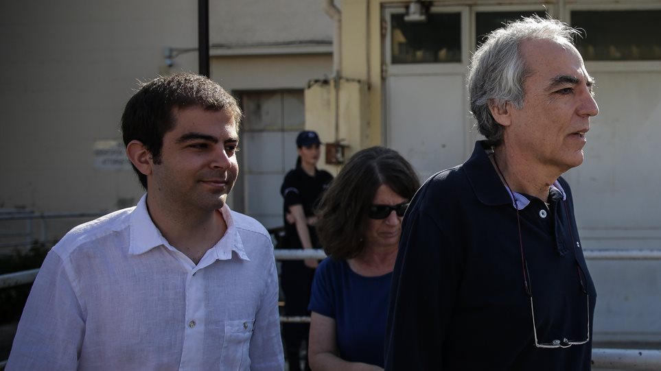 Κουφοντίνας κατά Τσίπρα για το «ΕΛΑΣ» - Καταγγέλει κλοπή ονόματος!