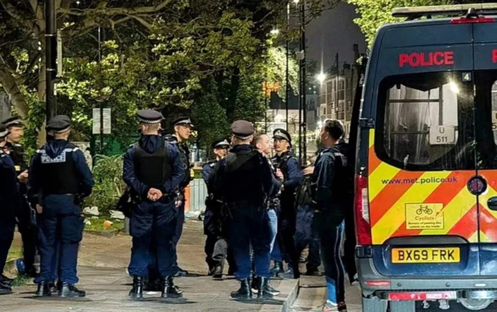 Τέσσερις τραυματίες ένας σοβαρά από πυροβολισμούς στο Λονδίνο ΒΙΝΤΕΟ