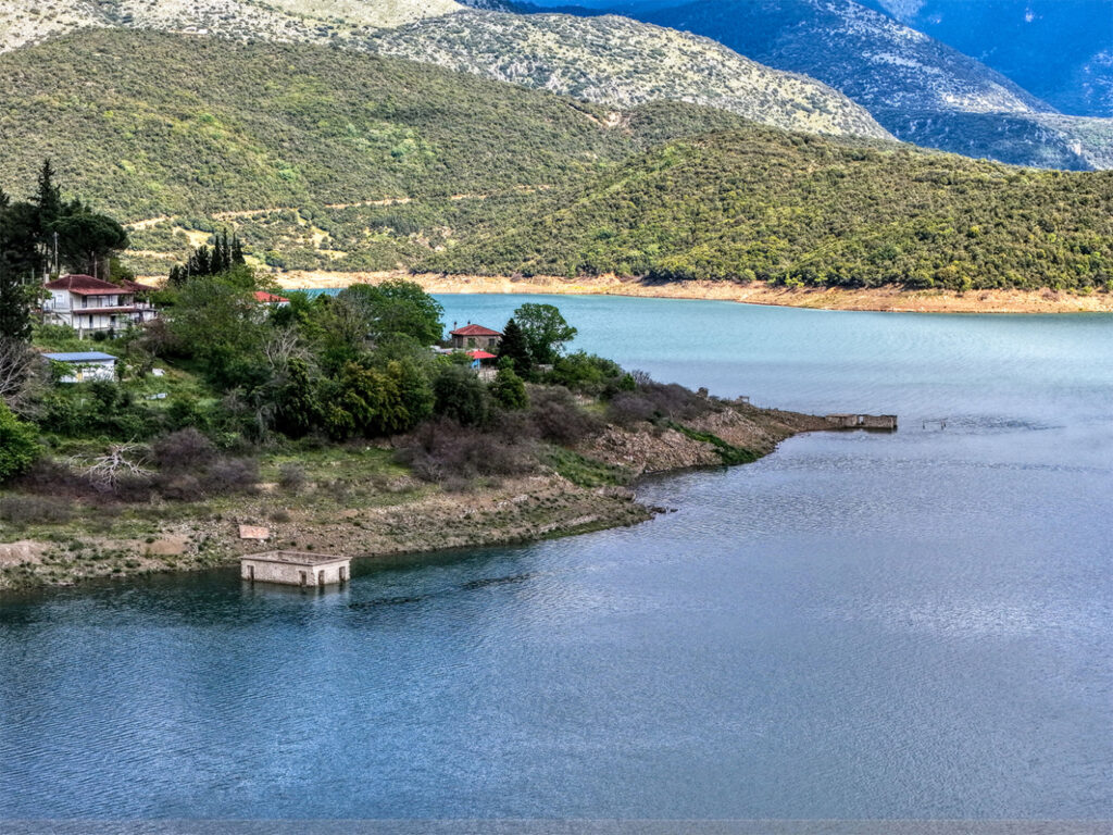 Ξαναγέμισε η λίμνη του Μόρνου: Ανάσα στα αποθέματα νερού - Τα στοιχεία ΦΩΤΟ