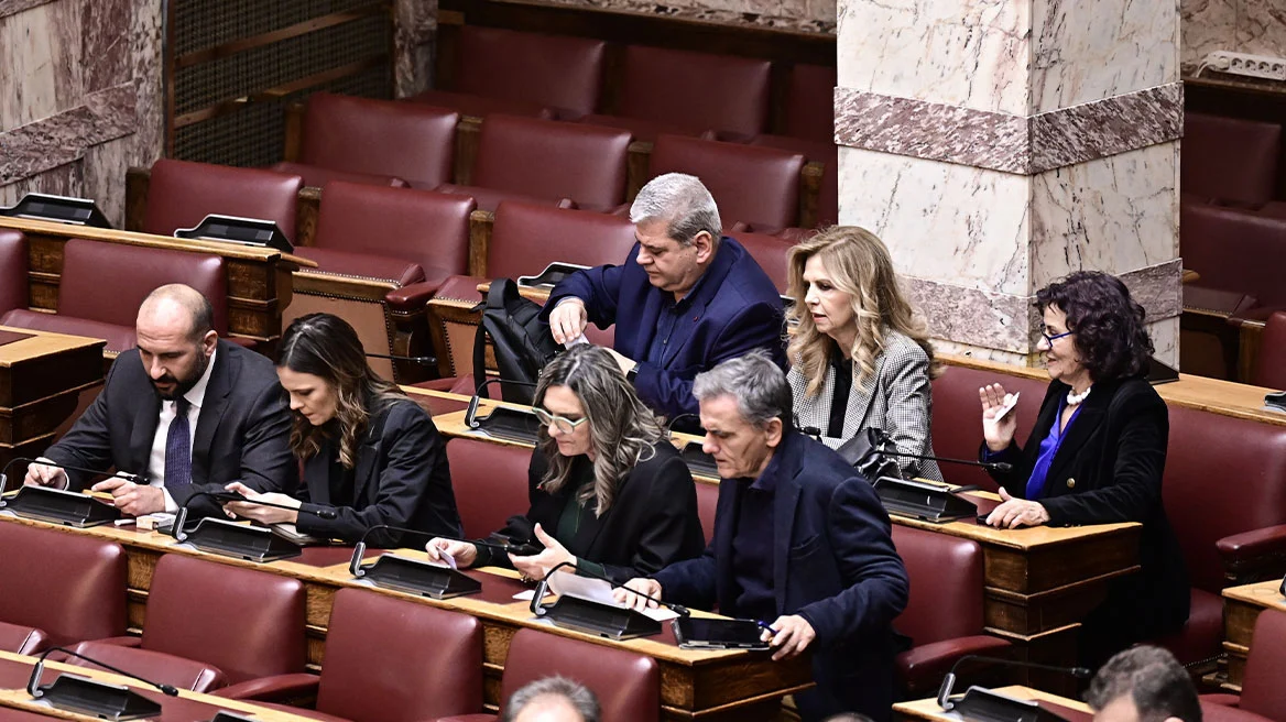 Νέα Αριστερά: Σε «τροχιά» διάσπασης η Κοινοβουλευτική ομάδα - Αλλάξει ο χάρτης της Βουλής 4 Νέα Αριστερά: Σε «τροχιά» διάσπασης η Κοινοβουλευτική ομάδα - Αλλάξει ο χάρτης της Βουλής