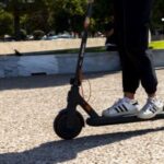 Αλλάζουν όλα για τα ηλεκτρικά πατίνια: Ποιοι δεν θα τα οδηγούν
