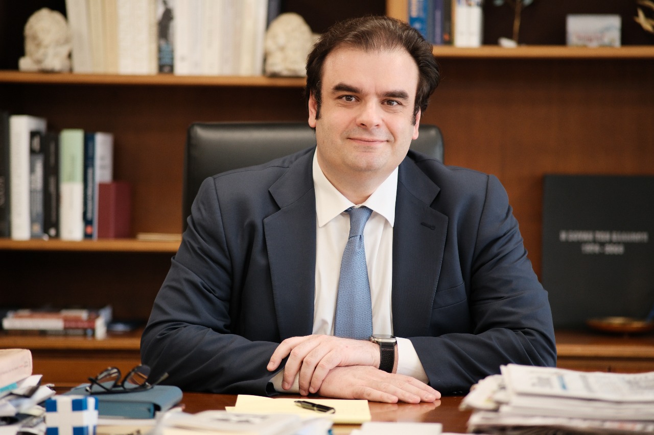 Επιδόματα: Ενίσχυση 300 ευρώ σε χήρες