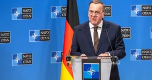 Το ΝΑΤΟ πρέπει να γίνει ευρωπαϊκό, λέει ο Γερμανός υπουργός Αμυνας