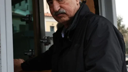 Διεγράφη από την ΚΟ του ΣΥΡΙΖΑ ο Παύλος Πολάκης 37 Διεγράφη από την ΚΟ του ΣΥΡΙΖΑ ο Παύλος Πολάκης
