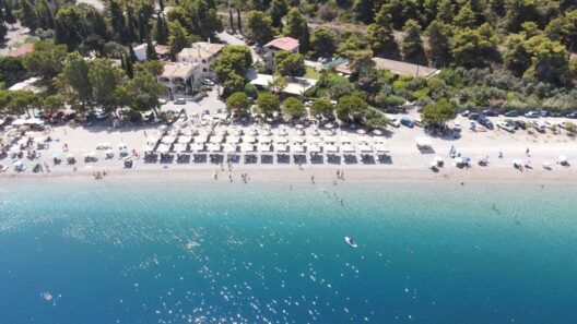 Αχαΐα: Ελληνες και Γάλλοι κρατούν τον Τουρισμό - Ακρίβεια και πόλεμοι «φρενάρουν» την επισκεψιμότητα 36 Αχαΐα: Ελληνες και Γάλλοι κρατούν τον Τουρισμό - Ακρίβεια και πόλεμοι «φρενάρουν» την επισκεψιμότητα
