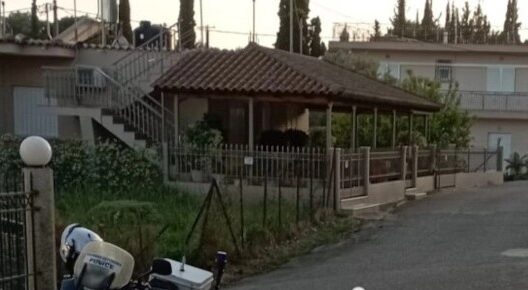 Πύργος: Αναστάτωση από κάλυκα οβίδας σε οικοδομή 40 Πύργος: Αναστάτωση από κάλυκα οβίδας σε οικοδομή