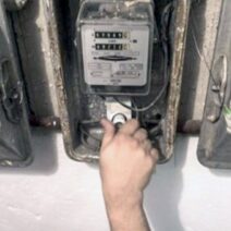 Αχαΐα: Πώς έκλεβαν ρεύμα χωρίς να πληρώνουν ευρώ