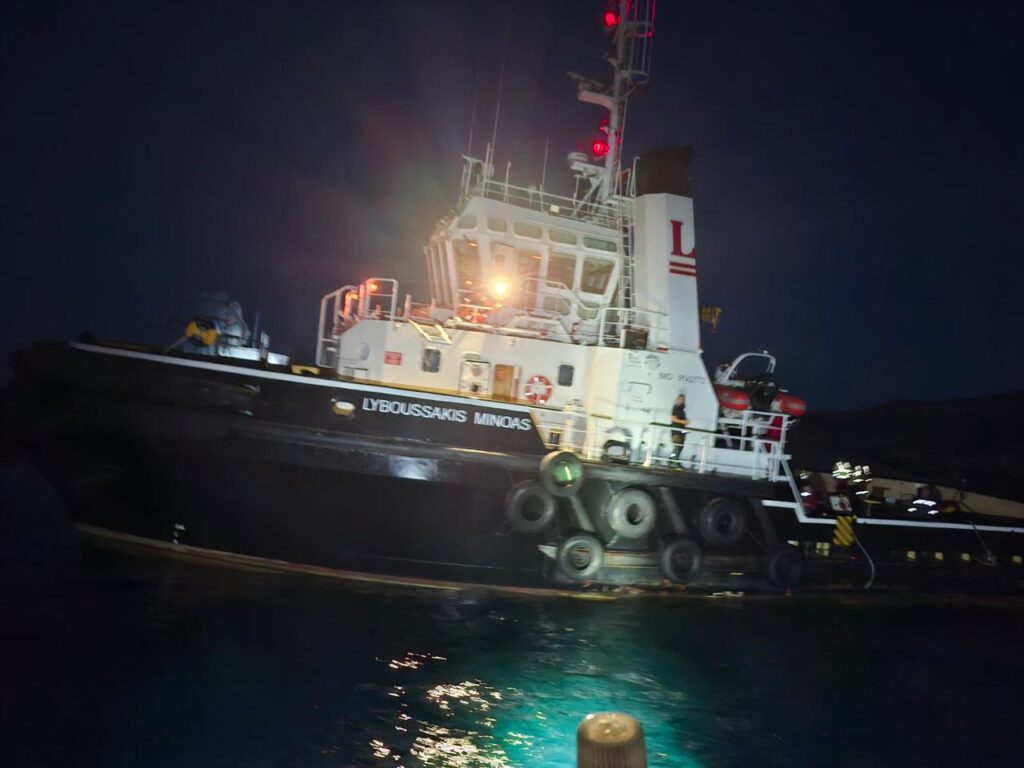 ΠΕΠΙΕΘ: Ο Γιώργος Βάλλης για την προσάραξη ρυμουλκού στην Κάρυστο ΦΩΤΟ 7 ΠΕΠΙΕΘ: Ο Γιώργος Βάλλης για την προσάραξη ρυμουλκού στην Κάρυστο ΦΩΤΟ