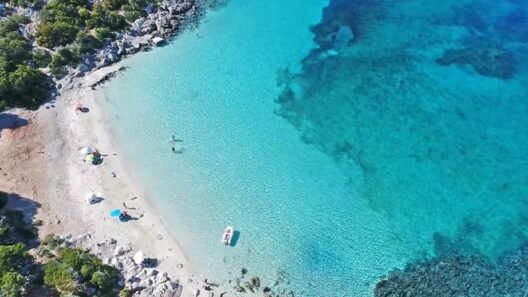 Το άγνωστο νησί των 7 κατοίκων στην Πελοπόννησο με την παραλία-Καραϊβική! 42 Το άγνωστο νησί των 7 κατοίκων στην Πελοπόννησο με την παραλία-Καραϊβική!