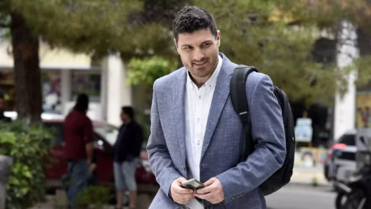 Αχαΐα: Ο Πατρινός Διονύσης Τεμπονέρας στους 20 πιο στενούς συνεργάτες του Τσίπρα στο νέο κόμμα ΦΩΤΟ 37 Αχαΐα: Ο Πατρινός Διονύσης Τεμπονέρας στους 20 πιο στενούς συνεργάτες του Τσίπρα στο νέο κόμμα ΦΩΤΟ