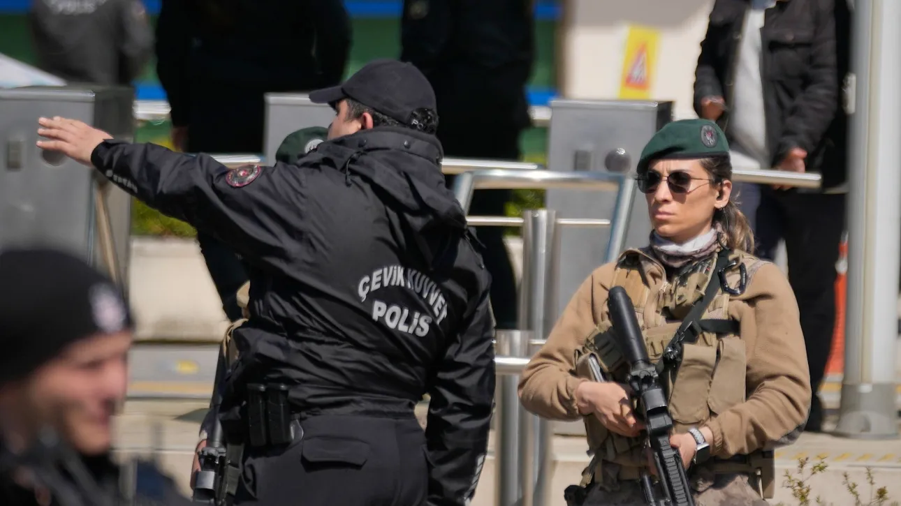 Τουρκία: Τέλος στη ζωή του έβαλε ο δράστης που σκότωσε έξι ανθρώπους 4 Τουρκία: Τέλος στη ζωή του έβαλε ο δράστης που σκότωσε έξι ανθρώπους