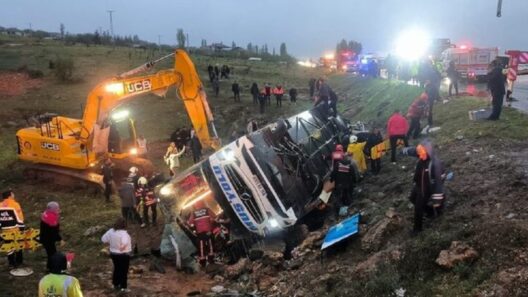 Τουρκία: Νεκροί και τραυματίες από ανατροπή λεωφορείου ΦΩΤΟ