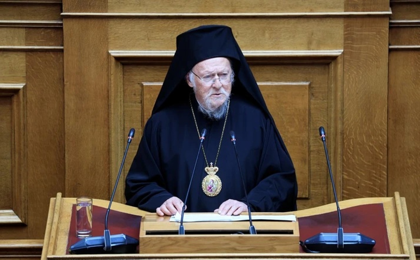 H ομιλία του Οικουμενικού Πατριάρχη Βαρθολομαίου στη Βουλή ΒΙΝΤΕΟ 4 H ομιλία του Οικουμενικού Πατριάρχη Βαρθολομαίου στη Βουλή ΒΙΝΤΕΟ