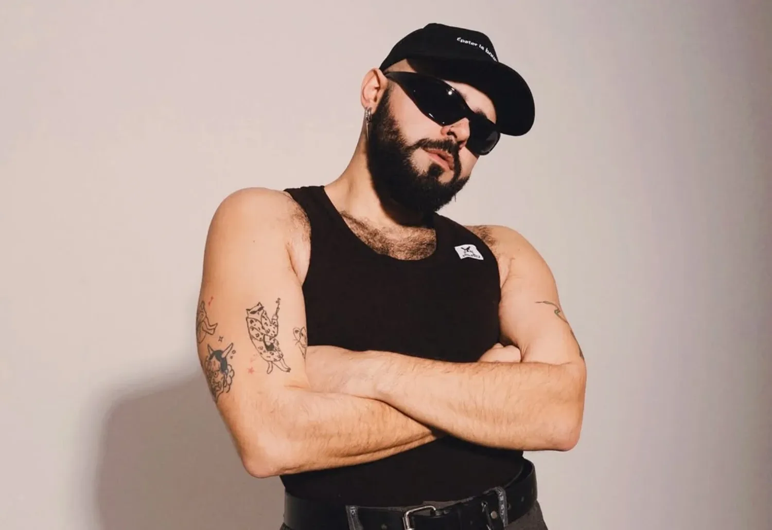 Eurovision 2026: Πώς υποδέχθηκαν τον Ακύλα και την ελληνική αποστολή στην Βιέννη 4 Eurovision 2026: Πώς υποδέχθηκαν τον Ακύλα και την ελληνική αποστολή στην Βιέννη