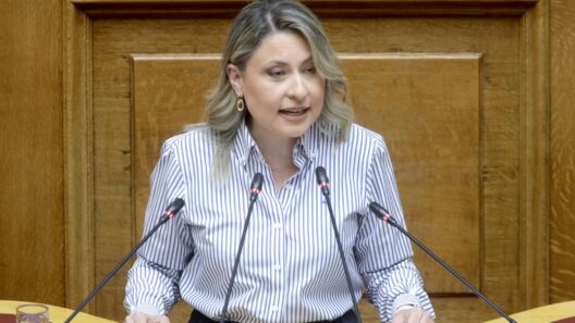 «Συγχαρητήρια στη ΔΚΜ Αρχιτεκτόνων» 37 «Συγχαρητήρια στη ΔΚΜ Αρχιτεκτόνων»