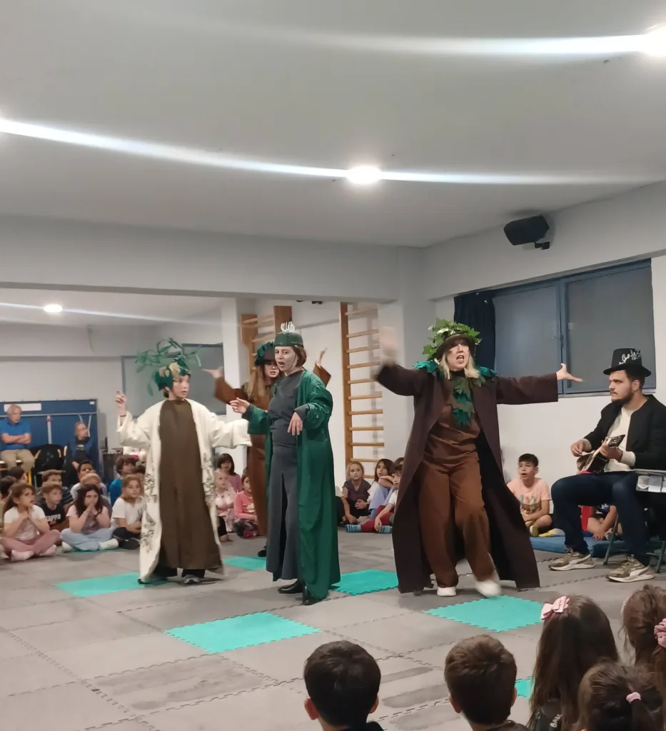 Το παιδικό έργο «Σε τρελό πανικό! Δένδρα- ψάρια χτυπούν συναγερμό», από την Πολυφωνική ΦΩΤΟ