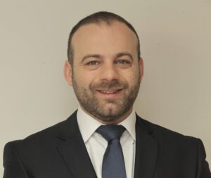 «Από την εποχή της ιδεολογίας…στην εποχή της πολιτικής μεταγραφής»