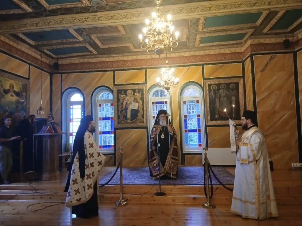 Ο Ιερώνυμος ευχήθηκε στους μαθητές επιτυχία στις εξετάσεις ΦΩΤΟ 35 Ο Ιερώνυμος ευχήθηκε στους μαθητές επιτυχία στις εξετάσεις ΦΩΤΟ