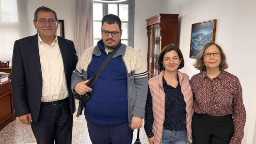 Πάτρα: Συνάντηση του δημάρχου με ΑμεΑ για περίθαλψη και ανεργία 36 Πάτρα: Συνάντηση του δημάρχου με ΑμεΑ για περίθαλψη και ανεργία
