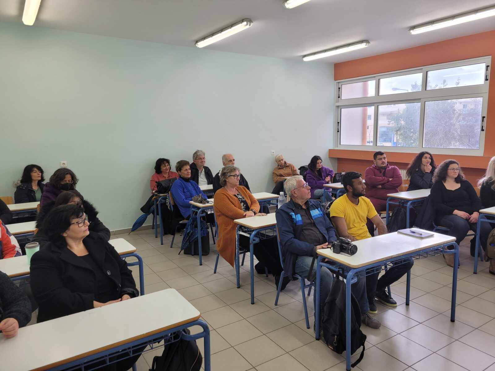 Σχολεία Δεύτερης Ευκαιρίας: Πρόσκληση εκδήλωσης ενδιαφέροντος για εκπαιδευτικό προσωπικό και συμβούλους