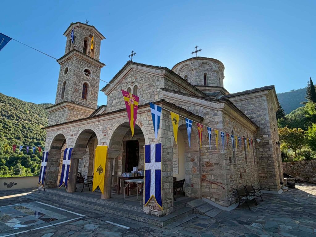 Αρχιερατικό συλλείτουργο στον Αγιο Παύλο τον εξ Αροανίας ΦΩΤΟ 29 Αρχιερατικό συλλείτουργο στον Αγιο Παύλο τον εξ Αροανίας ΦΩΤΟ