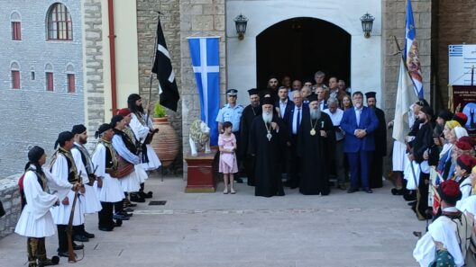 Καλάβρυτα: Με λαμπρότητα εορτάσθηκε η 199η επέτειος της Μάχης του Μεγάλου Σπηλαίου 64 Καλάβρυτα: Με λαμπρότητα εορτάσθηκε η 199η επέτειος της Μάχης του Μεγάλου Σπηλαίου