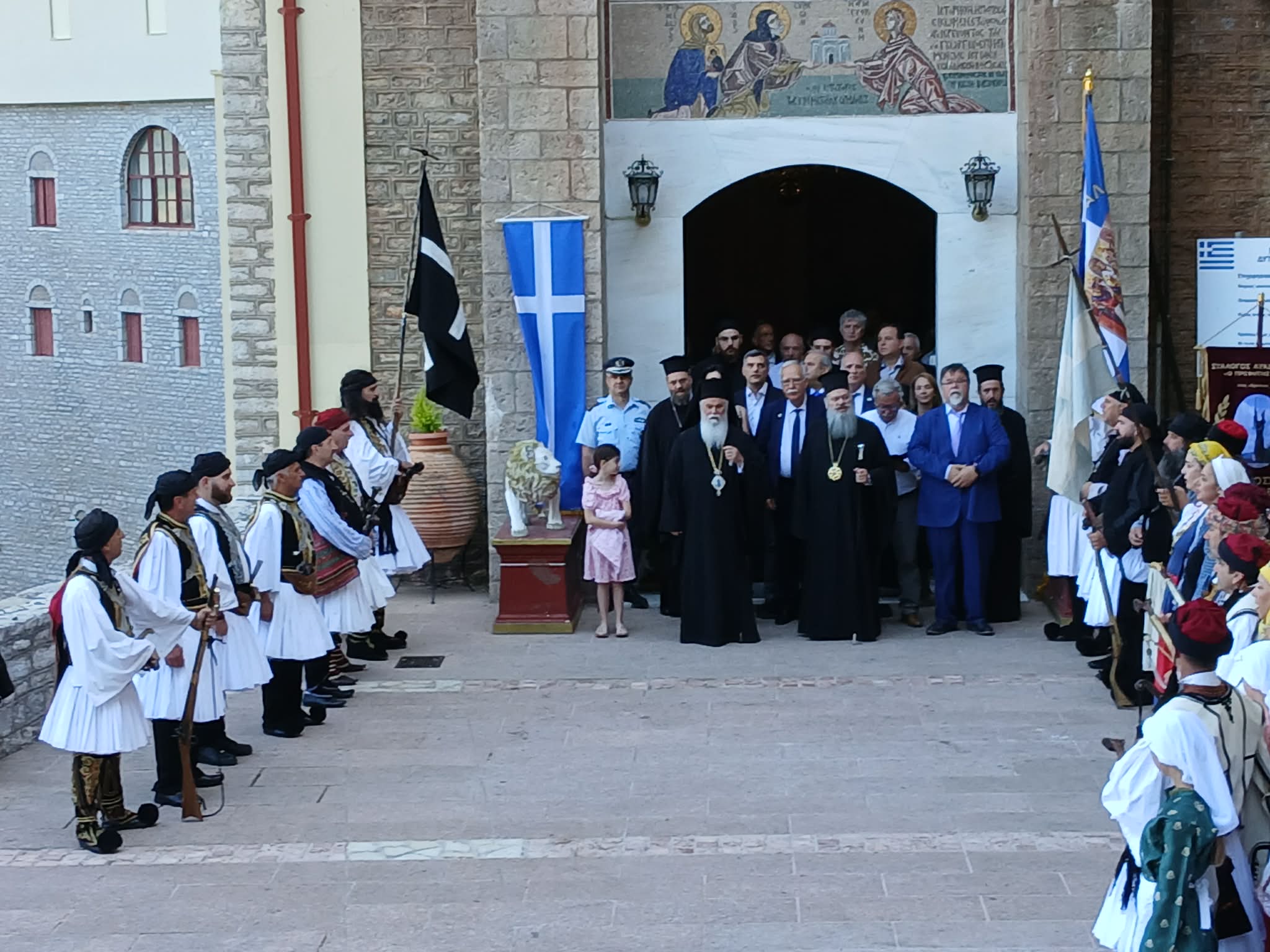 Με λαμπρότητα εορτάσθηκε η 199η επέτειος της Μάχης του Μεγάλου Σπηλαίου 32 Με λαμπρότητα εορτάσθηκε η 199η επέτειος της Μάχης του Μεγάλου Σπηλαίου