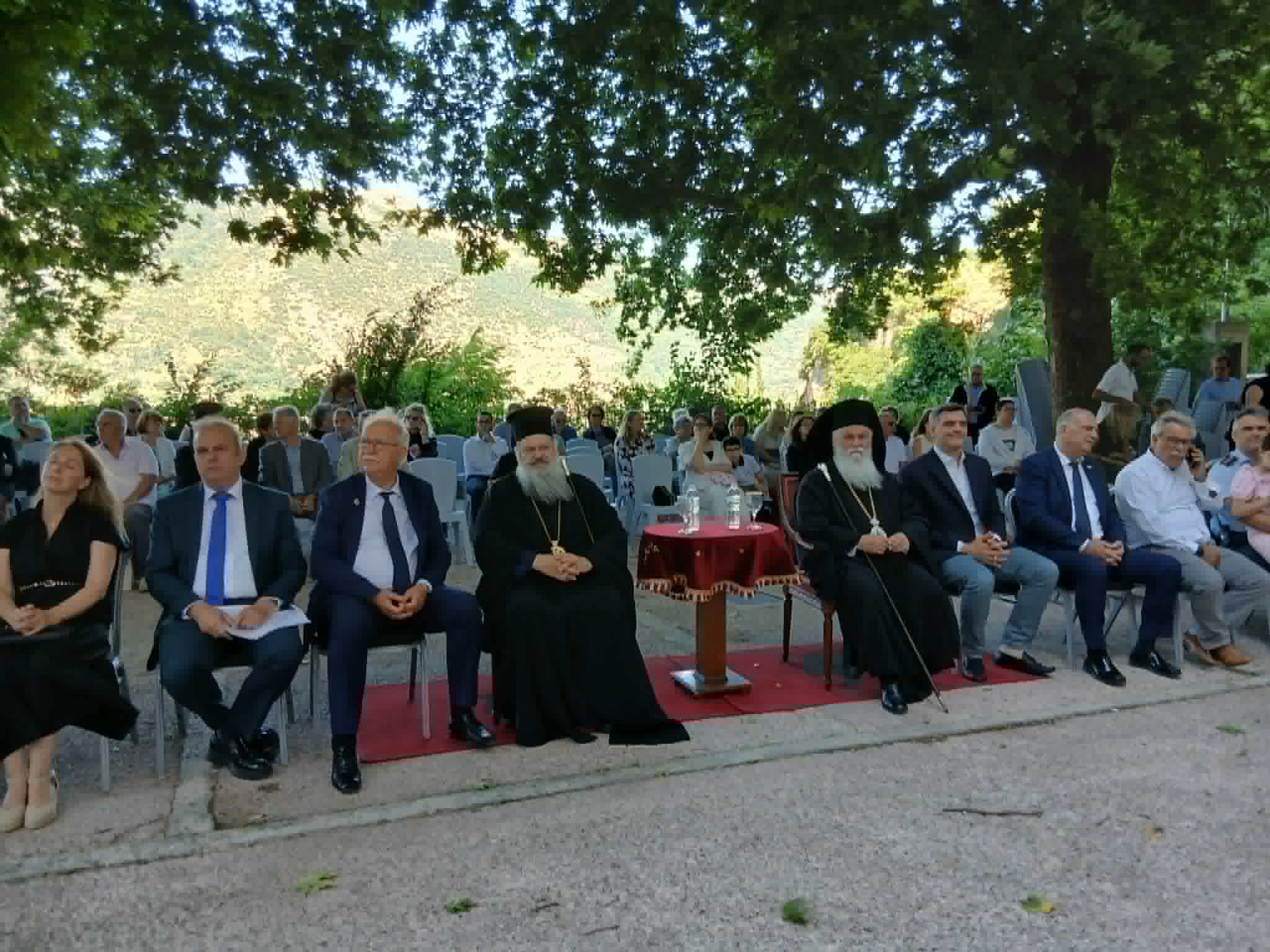 Με λαμπρότητα εορτάσθηκε η 199η επέτειος της Μάχης του Μεγάλου Σπηλαίου 29 Με λαμπρότητα εορτάσθηκε η 199η επέτειος της Μάχης του Μεγάλου Σπηλαίου