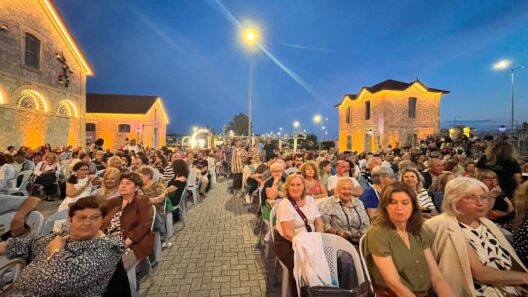 Η παράσταση «Εγώ η θάλασσα» με διαδρομές των Ρωμιών, στα Παλαιά Σφαγεία 36 Η παράσταση «Εγώ η θάλασσα» με διαδρομές των Ρωμιών, στα Παλαιά Σφαγεία