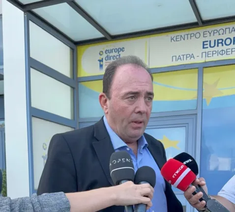Αχαΐα: «Επιστράτευση» της ΕΛΑΣ για την ευλογιά - Αυστηροί έλεγχοι και συλλήψεις κτηνοτρόφων - Φίλιας στο Patrapress: «Αν μπει η νόσος από Αρκαδία...χαθήκαμε» 29 Αχαΐα: «Επιστράτευση» της ΕΛΑΣ για την ευλογιά - Αυστηροί έλεγχοι και συλλήψεις κτηνοτρόφων - Φίλιας στο Patrapress: «Αν μπει η νόσος από Αρκαδία...χαθήκαμε»