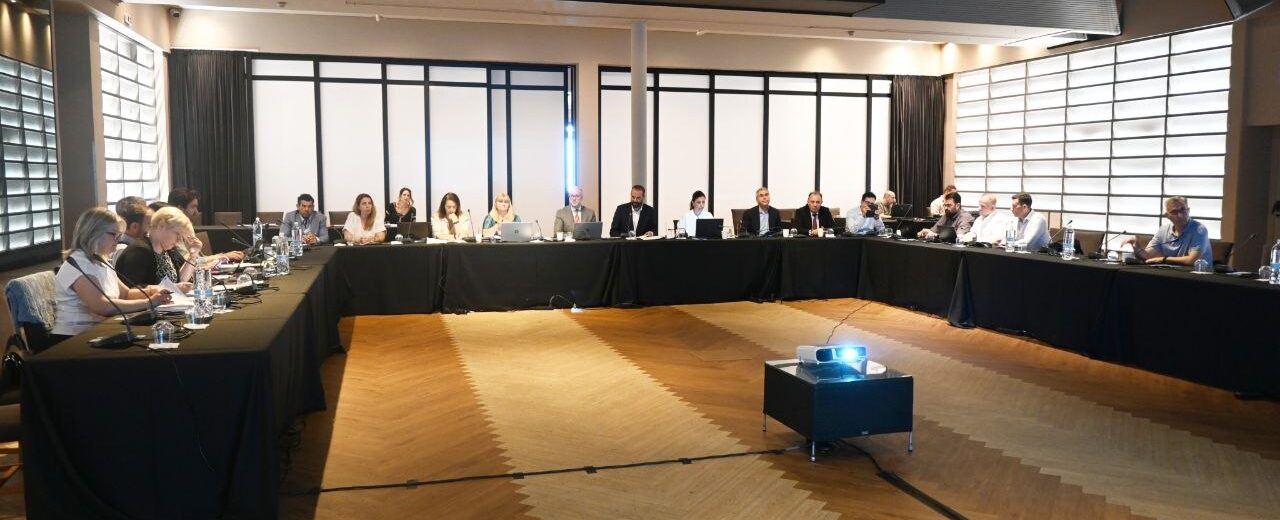 Αχαΐα: Ανοίγει ο δρόμος για την περιφερειακή ανάπτυξη, ξεκίνησαν οι συναντήσεις Φαρμάκη με ΟΟΣΑ για την στρατηγική μετά το 2027