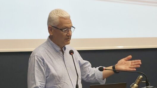 Φ. Ζαΐμης: «Μπορούμε να δημιουργήσουμε στην Αχαΐα οργανωμένο χώρο αστροπαρατήρησης» 37 Φ. Ζαΐμης: «Μπορούμε να δημιουργήσουμε στην Αχαΐα οργανωμένο χώρο αστροπαρατήρησης»