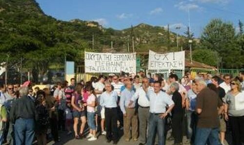 Πάτρα: Αμετάπιστοι οι κάτοικοι στον ΧΥΤΑ Ξερόλακκας - «Από το κλείσιμο σε νέα κύτταρο» και πυρά κατά του Δήμου 38 Πάτρα: Αμετάπιστοι οι κάτοικοι στον ΧΥΤΑ Ξερόλακκας - «Από το κλείσιμο σε νέα κύτταρο» και πυρά κατά του Δήμου