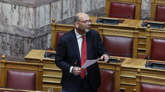 Αχαΐα: Πάνω 300 άνθρωποι του Πολιτισμού καταδικάζουν τις δηλώσεις Φωτήλα κατά του ΚΚΕ - «Ανιστόρητες και προσβλητικές» 39 Αχαΐα: Πάνω 300 άνθρωποι του Πολιτισμού καταδικάζουν τις δηλώσεις Φωτήλα κατά του ΚΚΕ - «Ανιστόρητες και προσβλητικές»