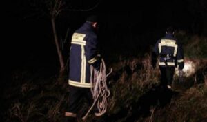 Άνδρας σε δύσβατη περιόχη