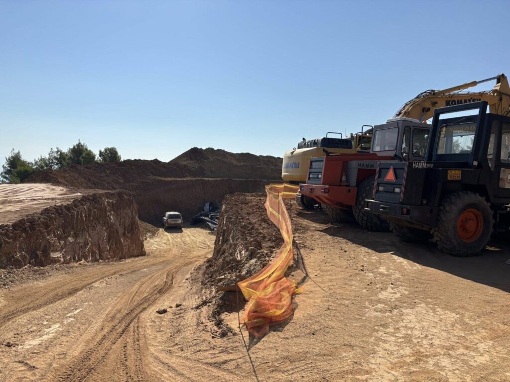 Αχαΐα: Συναγερμός για παράνομη εγκατάσταση γιγάντιας ανεμογεννήτριας - Επενέβη η Αστυνομία - Στα οδοφράγματα κάτοικοι ΑΠΟΚΛΕΙΣΤΙΚΕΣ ΦΩΤΟ 32 Αχαΐα: Συναγερμός για παράνομη εγκατάσταση γιγάντιας ανεμογεννήτριας - Επενέβη η Αστυνομία - Στα οδοφράγματα κάτοικοι ΑΠΟΚΛΕΙΣΤΙΚΕΣ ΦΩΤΟ