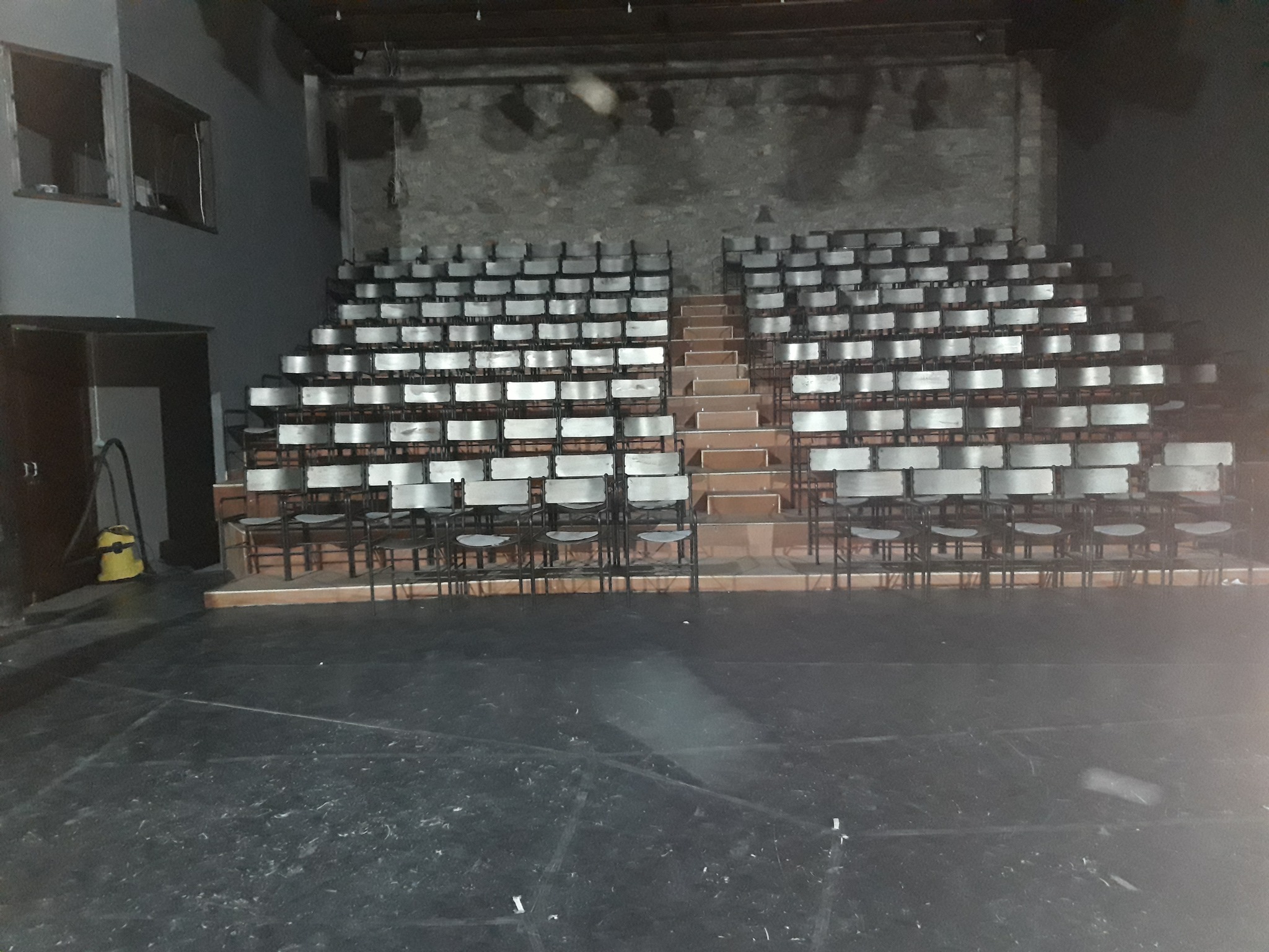 Πάτρα: Εξωση και λουκέτο στο «Μηχανουργείο», με εκκλήσεις να διασωθεί ο πολυχώρος Πολιτισμού ΦΩΤΟ