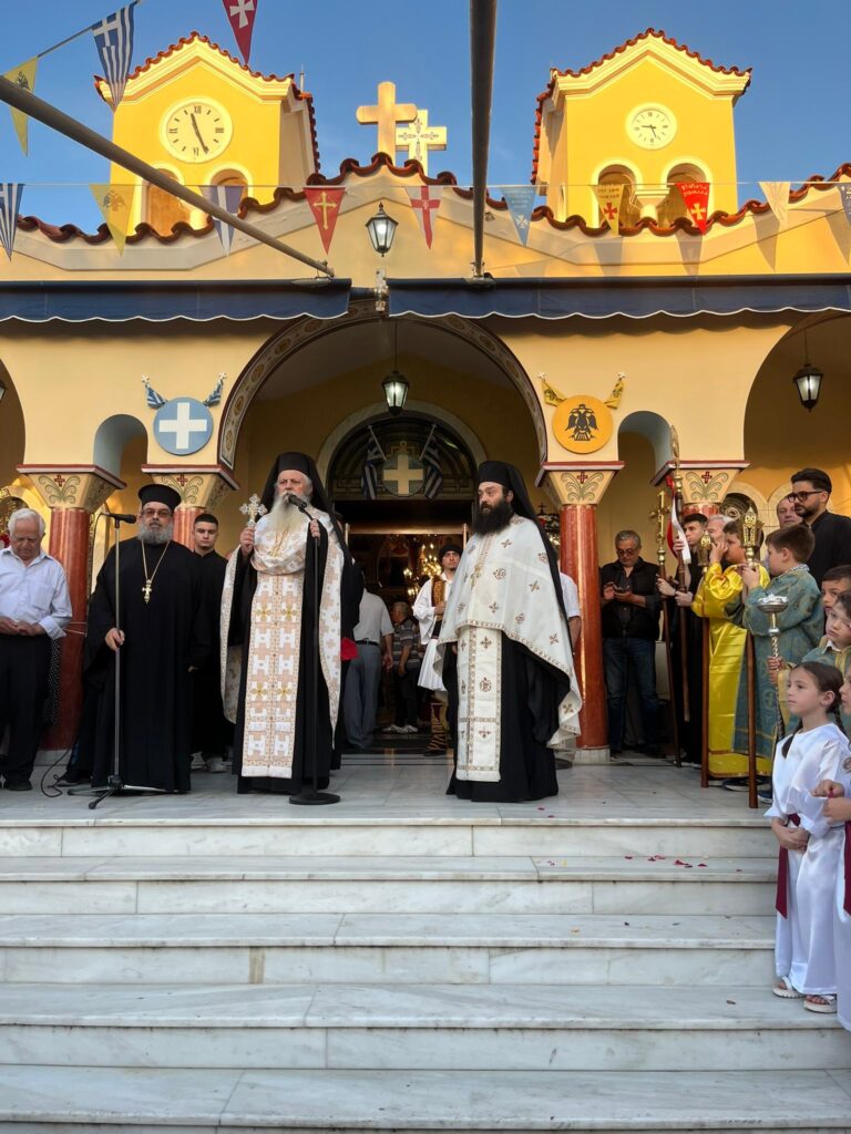 Γιόρτασε η Αγία Τριάδα Ζαρουχλεΐκων Πατρών ΦΩΤΟ 29 Γιόρτασε η Αγία Τριάδα Ζαρουχλεΐκων Πατρών ΦΩΤΟ