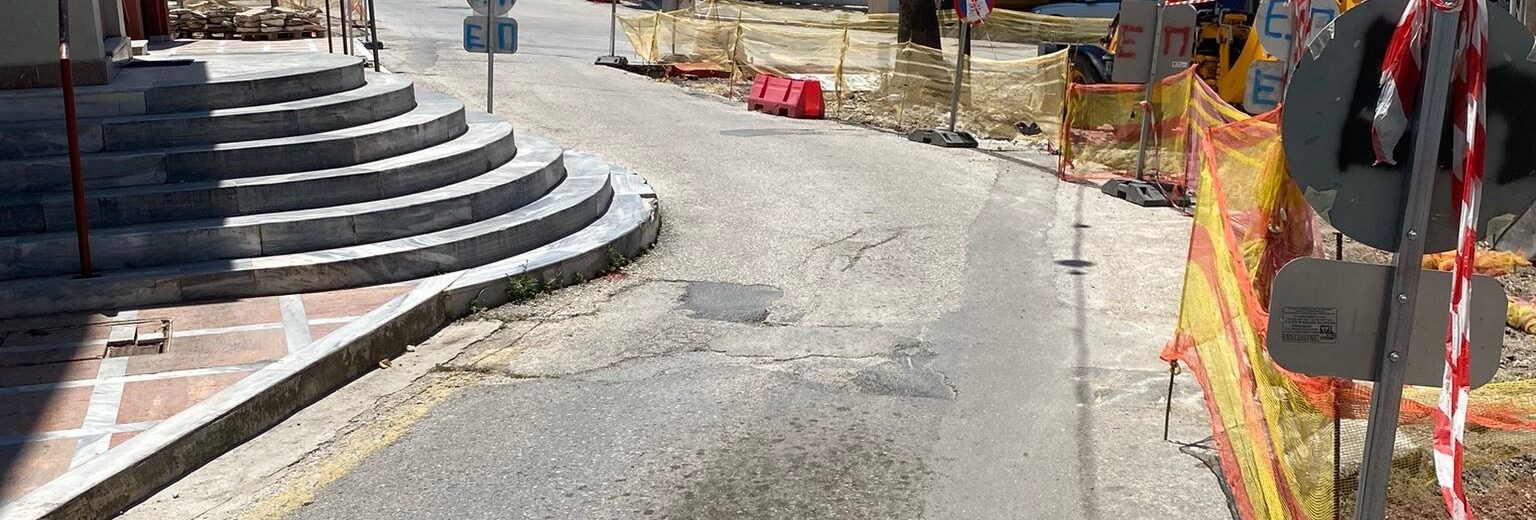 Πάτρα: Παγίδα για οδηγούς μπροστά σε εκκλησία - Σπάνε ζάντες και λάστιχα ΦΩΤΟ