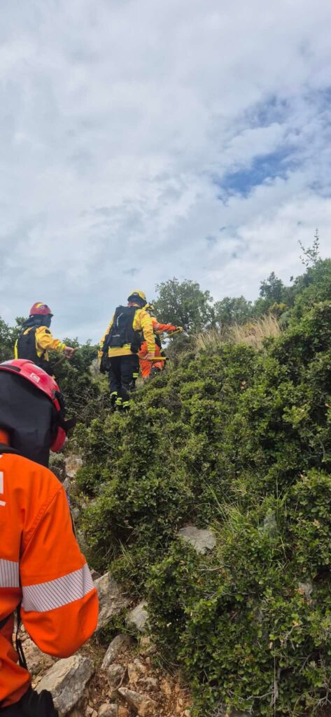 Ασκηση Εθελοντών Πυροσβεστών Αχαΐας στο Άνω Σούλι Πατρών ΦΩΤΟ