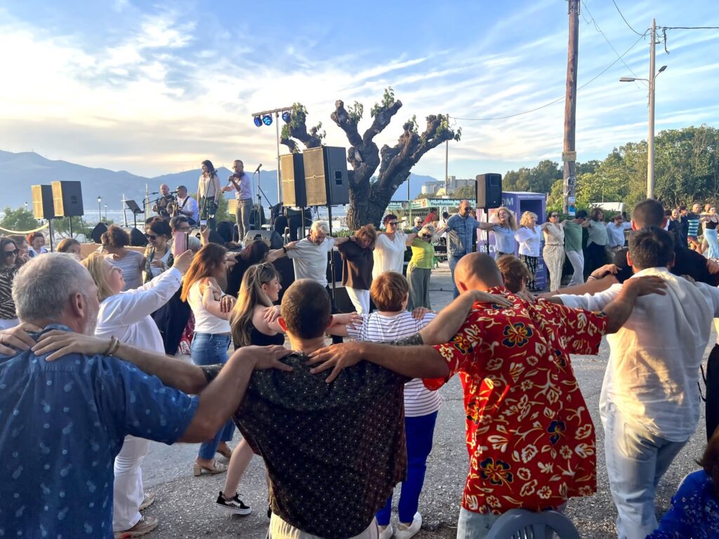 Ικαριώτικο γλέντι από τον Πολιτιστικό Σύλλογο Αραχωβιτίκων ΦΩΤΟ 35 Ικαριώτικο γλέντι από τον Πολιτιστικό Σύλλογο Αραχωβιτίκων ΦΩΤΟ